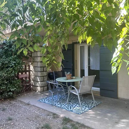 La Soleillade Apartment *